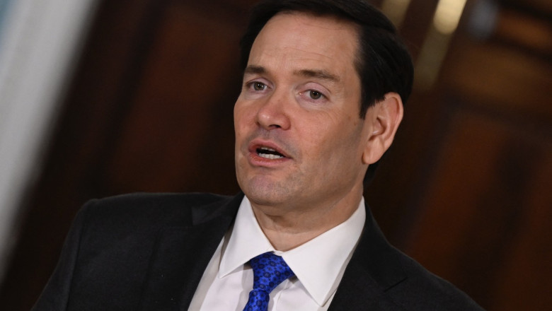 Rusia a suferit pierderi de 100.000 de soldați în Ucraina de la începutul anului, afirmă Marco Rubio, senator al SUA. 1 video de la inceputul anului rusia a pierdut 100 000 de soldati in ucraina spune secretarul de stat al sua marco rubio 6870f964882af