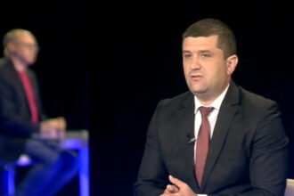 video exclusiv salarii de zeci de mii de lei la institutii de stat de care nimeni nu a auzit ministrul economiei pe mine ma deranjeaza 6873cb4606c23