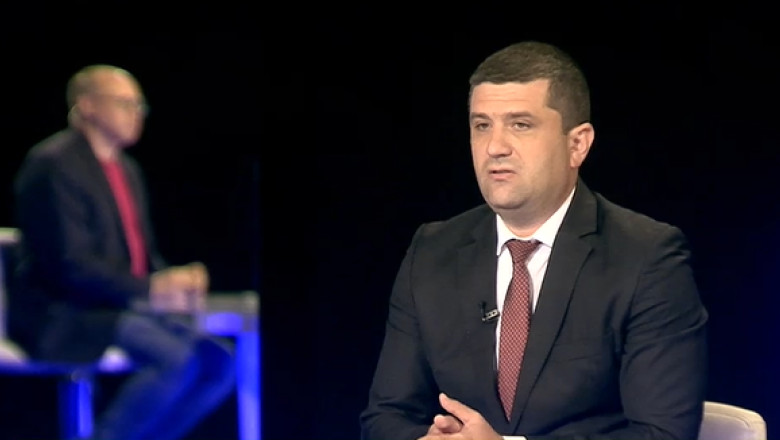 Salarii fabuloase în instituții de stat necunoscute: ministrul Economiei își exprimă nemulțumirea. 1 video exclusiv salarii de zeci de mii de lei la institutii de stat de care nimeni nu a auzit ministrul economiei pe mine ma deranjeaza 6873cb4606c23