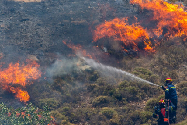 video incendii puternice in halkidiki si creta unde se afla mii de romani vacante distruse turisti evacuati de urgenta 6866286c5d523