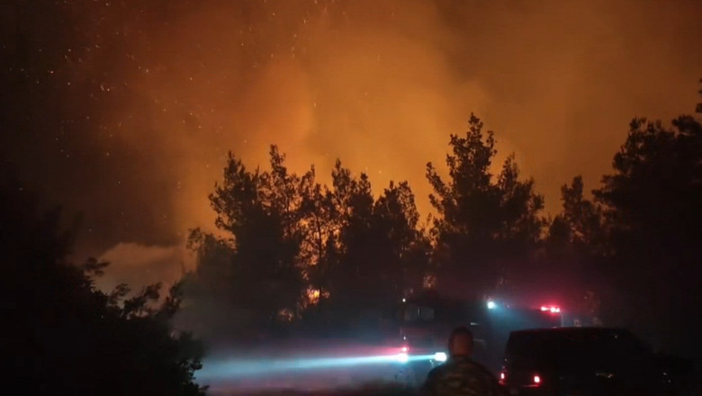 Foc devastator în Thassos: autoritățile mobilizate și mărturia unui român despre situația actuală. 1 video incendiu puternic in thassos autoritatile sunt in alerta ce spune un roman stabilit pe insula despre situatia de acolo 686f68ca5f652