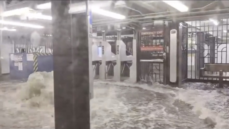 New York în apă: metroul și arterele orașului, copleșite de ploile torențiale. 1 video inundatii la new york metroul si strazile metropolei americane sub ape dupa ploi puternice 68762b13a7d9c