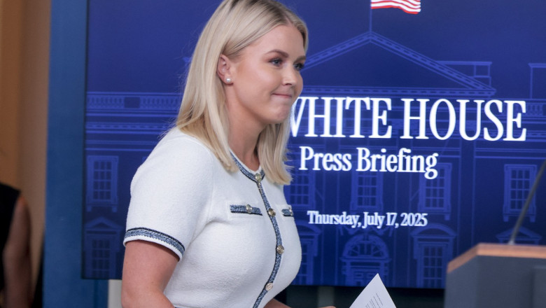 Președintele american Donald Trump se confruntă cu dificultăți medicale, anunțul oficial al Casei Albe dezvăluind detalii despre diagnosticul său. 1 video presedintele sua donald trump are probleme de sanatate anuntul casei albe referitor la diagnosticul primit de acesta 687963737a10b