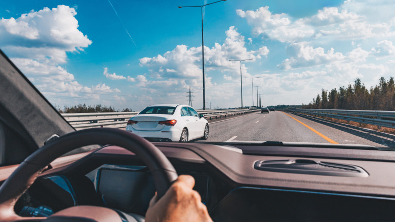 Românii din străinătate se întorc acasă pentru vacanța de vară: „Venim cu sufletul plin, dar plecăm cu inima grea.” 1 video romanii din diaspora se reintorc acasa pentru vacanta de vara venim cu inima mare si plecam cu ea foarte mica 687481dc38e07