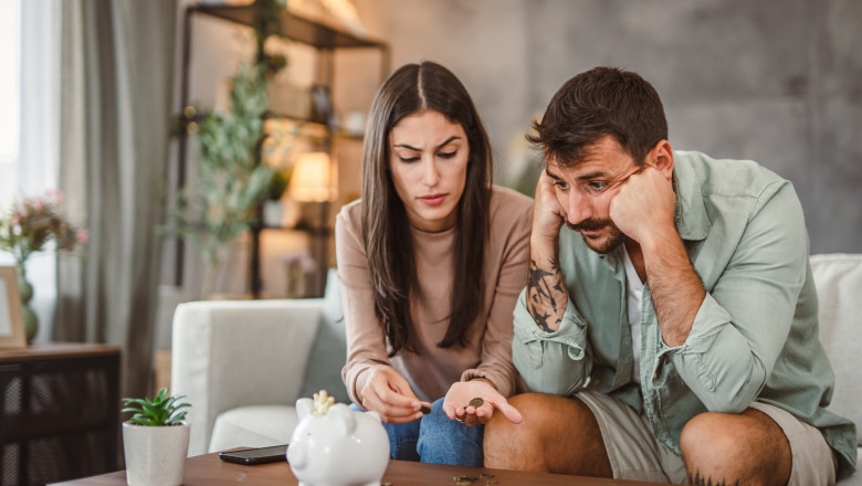 Ghidul experților în economie: Importanța economisirii pentru români și principiul 50/30/20 în gestionarea bugetului lunar. 1 video sfatul economistilor romanii trebuie sa faca economii cum functioneaza regula 50 30 20 pentru planificarea lunara a bugetului 6879ce5795d74