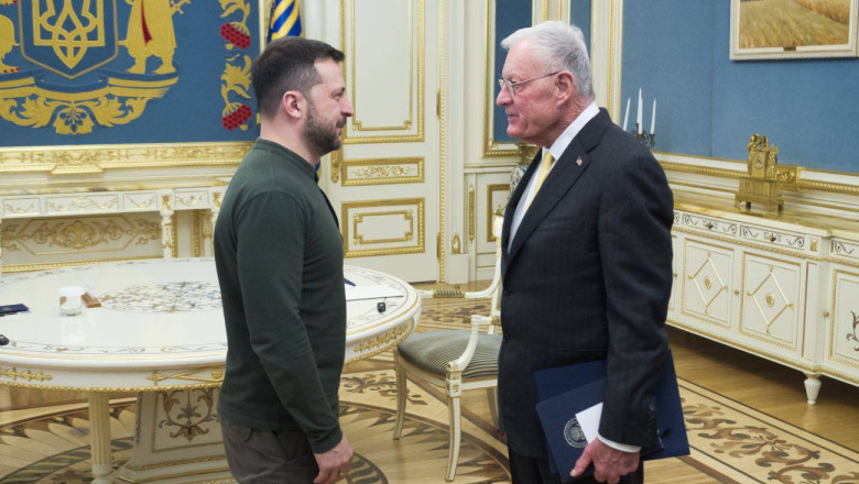 Generalul american trimis de Donald Trump a sosit în Kiev. Ce teme va aborda în timpul vizitei sale în Ucraina? 1 video trimisul special al lui donald trump a ajuns la kiev ce subiecte va discuta generalul american in saptamana in care va sta in ucraina 6874d185111f0