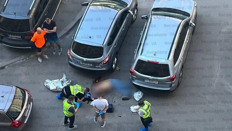 Colonel ucrainean din serviciile secrete, victimă a unui asasinat la Kiev. 1 video un colonel al serviciilor secrete ucrainene a fost asasinat la kiev 686f9c53f29f0