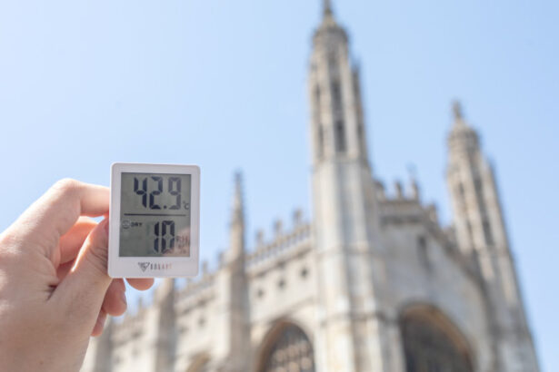 video val sufocant de canicula peste europa 40 de grade la umbra pene de curent in cehia incendii de vegetatie in grecia turcia si spania 686965d1c6397