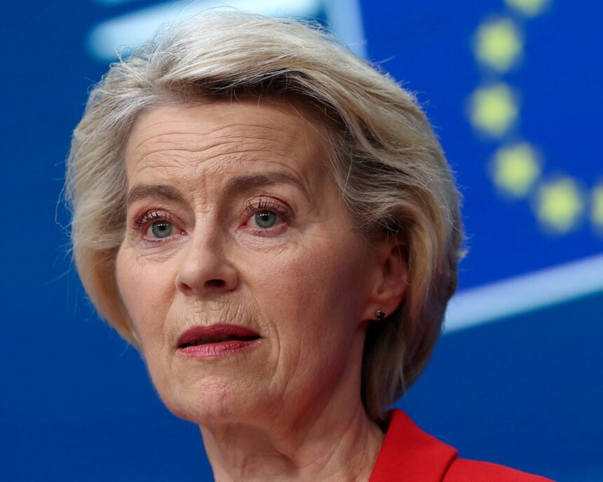Von der Leyen depășește votul de cenzură, însă se confruntă cu aprecieri privind îndreptarea Uniunii Europene către dreapta. 1 von der leyen survives censure vote but faces calls to reverse eus rightward drift 686fc1950b55f