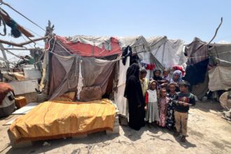 we live on bread and tea ive wished for death yemens forgotten refugees 6871c34fbede6