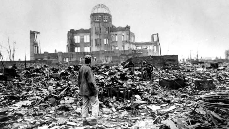 80 de ani de la tragedia de la Nagasaki. Un omagiu adus celor căzuți în această catastrofă 1 80 de ani de la bombardamentul de la nagasaki moment de reculegere pentru victimele catastrofei 68970ab36a003