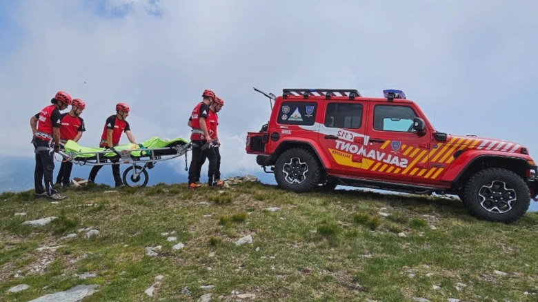Tragedie pe Transfăgărășan: O mașină a plonjat 50 de metri în abis, luând viața a patru oameni 1 accident grav pe transfagarasan o masina a cazut 50 de metri in prapastie patru persoane au decedat 68a9cb0b11cd5