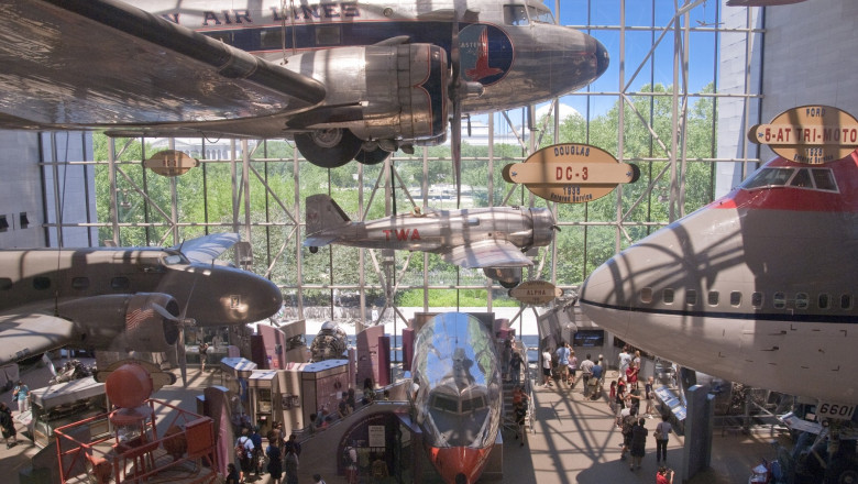 Revizuirea celor 19 muzee Smithsonian de către administrația Trump pentru a promova o viziune mai „patriotică” asupra expunerilor 1 administratia trump va revizui 19 muzee smithsonian pentru a se asigura ca exponatele sunt suficient de patriotice 689c3007630b0