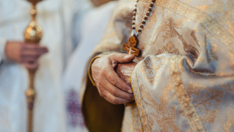 Sărbătoarea Adormirii Maicii Domnului 2025: Tradiții esențiale pentru 15 august. Îndrumări de la preot: „Este una dintre cele mai mari minuni.” 1 adormirea maicii domnului 2025 cele mai importante traditii pentru ziua de 15 august preotul explica este una dintre marile minuni 689ed4b2ee5ab