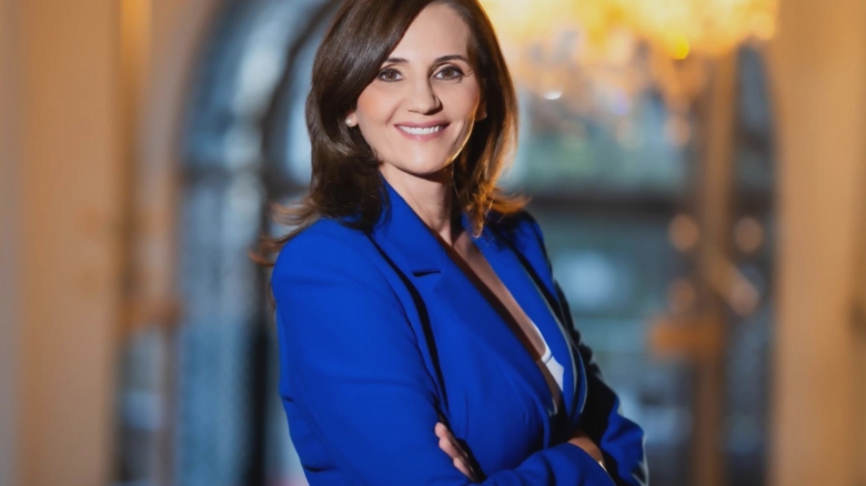 Anca Alexandrescu, după apariția spectaculoasă a lui Nicușor Dan la o nuntă: „A preluat cele mai negative trăsături de la Băsescu și Iohannis.” 1 anca alexandrescu dupa ce nicusor dan s a dat in spectacol la o nunta a luat tot ce e mai rau de la basescu si de la iohannis 68a482cd2d860