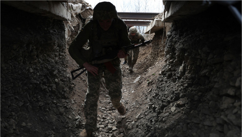 Forțele ruse își intensifică înaintarea în estul Ucrainei, revendicând două noi localități într-o zonă de importanță strategică 1 armata rusa continua avansul in estul ucrainei soldatii lui putin ar fi cucerit inca doua localitati intr un sector strategic 689c9f997d97d