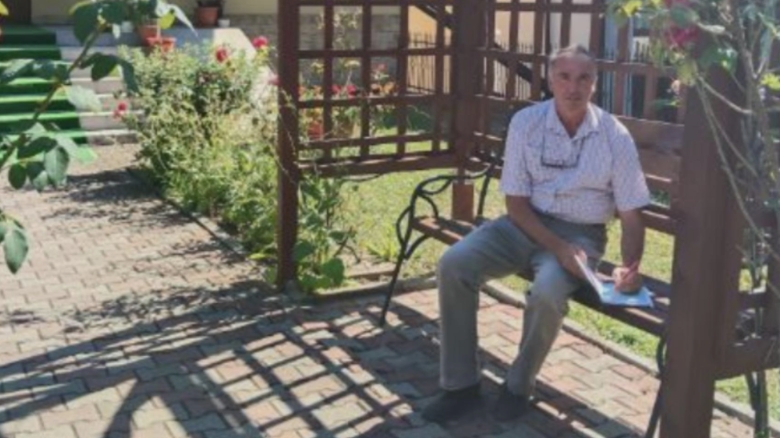 Viceprimarul din Buzău: O poveste surprinzătoare în curtea primăriei 1 audiente pe o banca in curtea primariei cum a ajuns un viceprimar din judetul buzau in aceasta situatie 68b1626b335a1