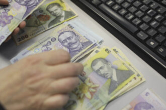 bnr datoria externa a romaniei a crescut cu 748 miliarde euro in primele sase luni din 2025 689cf2ca226b3