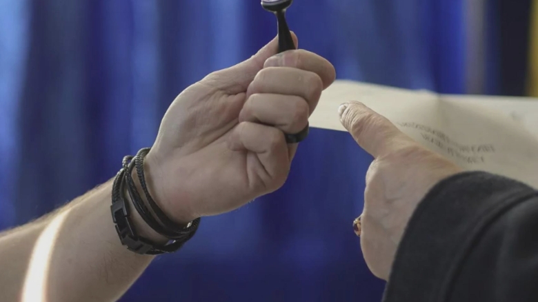 Bolojan: „În linii mari, Coaliția a ajuns la un acord pentru organizarea alegerilor în luna noiembrie.” 1 bolojan de principiu s a convenit in coalitie sa se convoace alegerile in luna noiembrie 68a7596517211