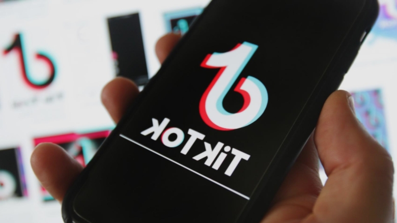 Casa Albă își deschide porțile pe TikTok: "Bine ați venit în era strălucitoare a Americii" 1 casa alba si a lansat contul de tiktok bun venit in epoca de aur a americii video 68a5579c1ec2b