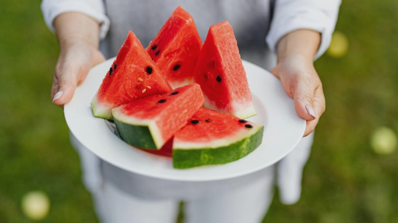 Pepenele verde și brânza: O combinație sănătoasă? Află ce recomandă nutriționista Carmen Brumă 1 cat de sanatoasa este combinatia dintre pepene verde si branza ce spune nutritionistul carmen bruma 68ac1b73daea1