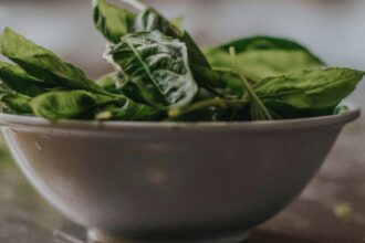 ce trebuie sa faci cu spanacul pentru a si pastra culoarea si dupa ce il prepari 68affb5a19bfe