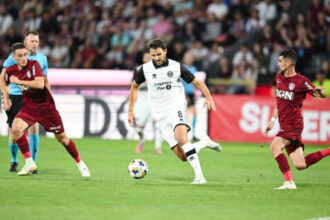 cfr cluj s a calificat cu emotii in turul al treilea preliminar din europa league oaspetii au avut doua goluri anulate 688caaf591f6b