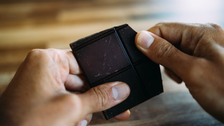 Ciocolata, aliatul tău în lupta împotriva gripei: o descoperire revoluționară de la cercetători 1 ciocolata impotriva gripei cercetatorii au dezvoltat un medicament care contine o substanta din ciocolata 689899805f8aa