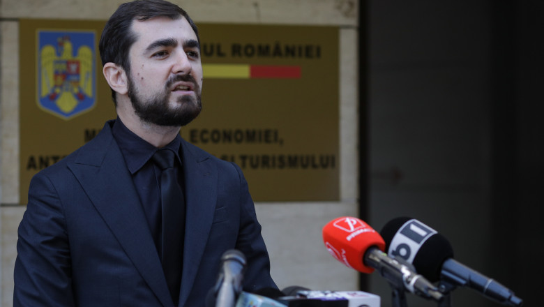 Claudiu Năsui (USR) avertizează: modificările la Pilonul 2 reprezintă o încălcare a dreptului de proprietate și o expropriere graduală 1 claudiu nasui usr despre schimbarile anuntate la pilonul 2 o incalcare a proprietatii private si o forma de expropiere lenta 6895eb00967f8
