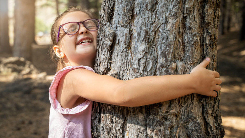 Legătura dintre oameni și natură s-a diminuat cu 60% în ultimele două secole. Specialist: „Este esențial să adoptăm transformări profunde.” 1 conexiunea oamenilor cu natura a scazut cu 60 in ultimii 200 de ani expert avem nevoie de schimbari radicale 68977b60a8a3b