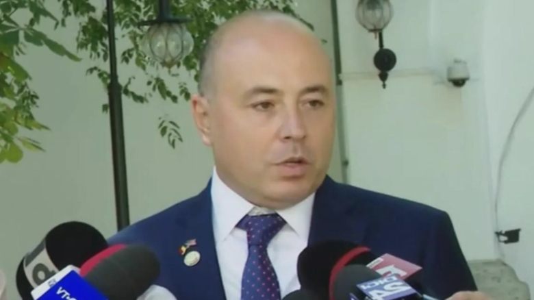 Ambasadorul român în SUA trăiește în lux: chirie exorbitantă pentru reședința sa extravagantă 1 cum se lafaie ambasadorul roman in sua pe mii de dolari chirie exorbitanta pentru actuala resedinta 68b27bd7adb18