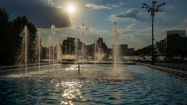 Prognoza meteo pentru weekendul prelungit în București: Avertizări noi în perspectivă 1 cum va fi vremea in bucuresti in acest weekend prelungit noi avertizari meteorologice 689f0cf4a2da4