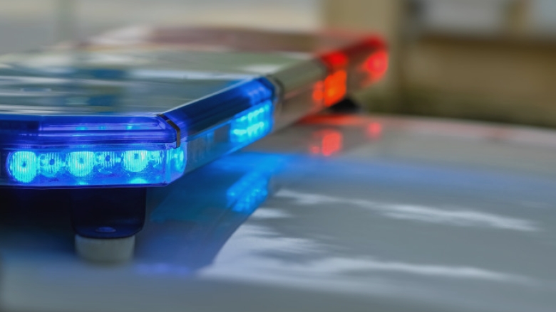 Doi bărbați din Argeș, reținuți după agresarea unui polițist și distrugerea unei mașini de intervenție 1 doi barbati din arges arestati dupa ce au lovit un politist si au vandalizat o autospeciala 68a1f64d31eb4