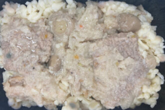 esti ceea ce le servesti pacientilor tai ministrul sanatatii a postat poze cu mancarea pacientilor de la un spital de urgenta 6891a594ba89f