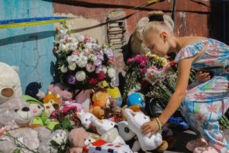 eu accuses putin of undermining peace talks after deadly strikes on kyiv 68b1d543a4781