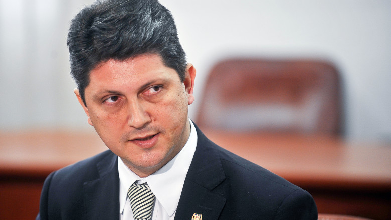 Titus Corlățean aspiră la conducerea PSD: o candidatură provocatoare într-un context politic complex, dar esențial pentru viitorul partidului 1 exclusiv titus corlatean vrea sa preia sefia psd candidez intr un moment deloc simplu pentru partid dar e o batalie politica interna necesara 6899f82b8234b