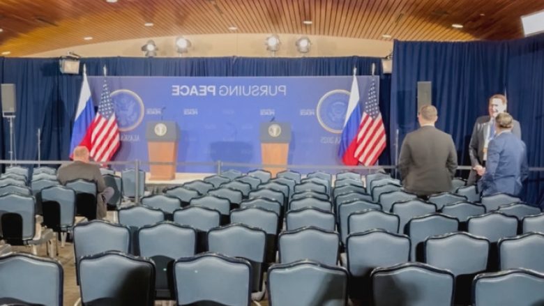 Motivul Kremlinului pentru tăcerea lui Putin și Trump în fața presei după întâlnirea de la Alaska 1 explicatia kremlinului pentru faptul ca putin si trump n au raspuns intrebarilor presei dupa summitul din alaska 68a011683a9bd