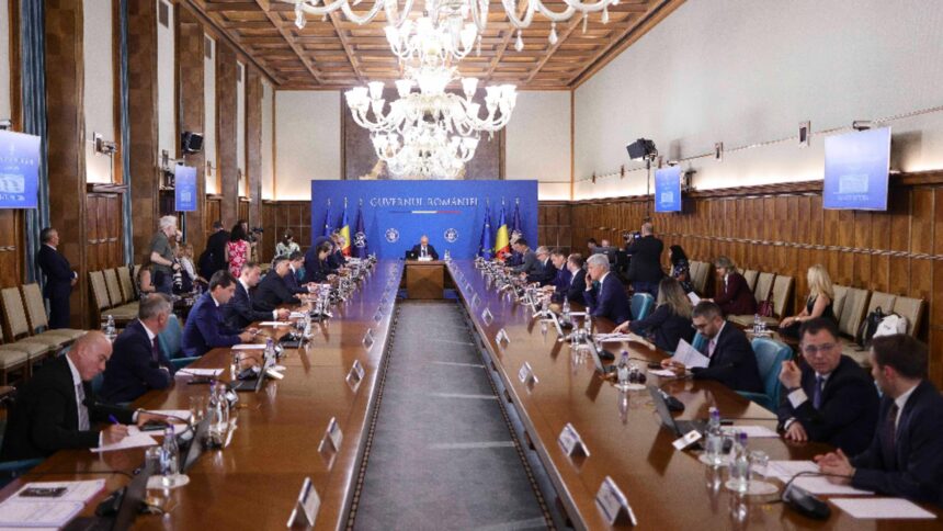 Fost șef al Economiei, reacții vehemente împotriva Executivului: ”Nu toți simt criza.” 1 fost ministru al economiei critici dure la adresa guvernului nu e criza chiar pentru toti 68adbe7a1983a