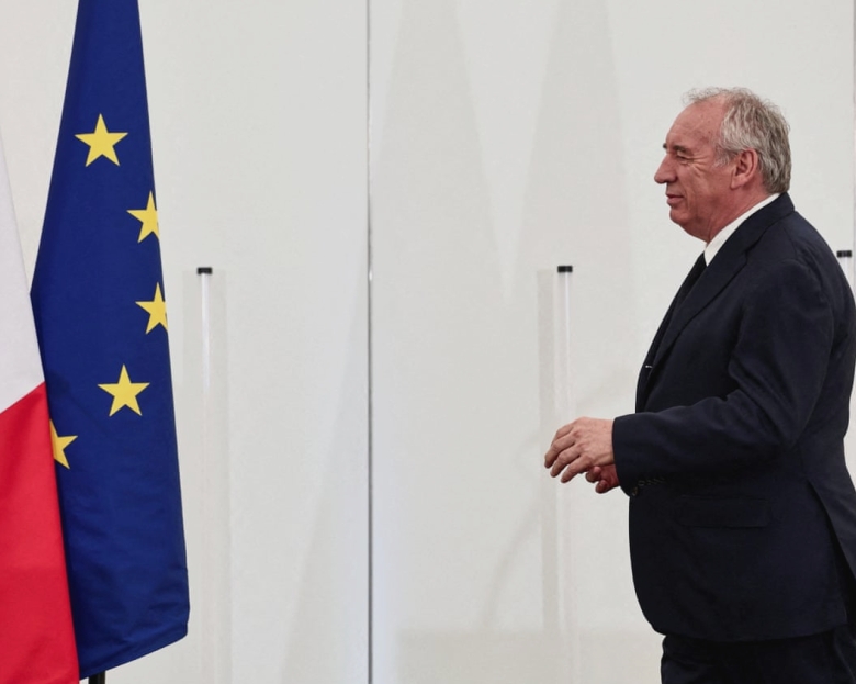 Franța se confruntă cu o nouă criză politică, fiind anticipată pierderea votului de încredere pentru prim-ministru 1 france faces new political crisis as pm expected to lose confidence vote 68adfae31b05c