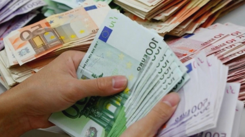 Guvernul oprește avansul investițiilor din PNRR: proiecte suspendate, șantiere întârziate, comunități în așteptare 1 guvernul pune frana investitiilor din pnrr proiecte blocate santiere amanate comunitati lasate sa astepte 68a5753c7d516