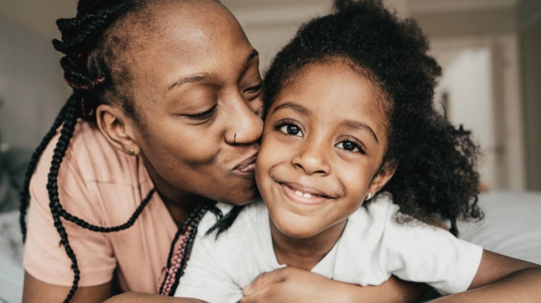 Dacă un părinte își iubește cu adevărat fiica din adâncul sufletului, îi va împărtăși aceste 10 învățăminte esențiale 1 if a parent truly loves their daughter from the depths of their soul they will teach her these 10 lessons 689f45732fc08