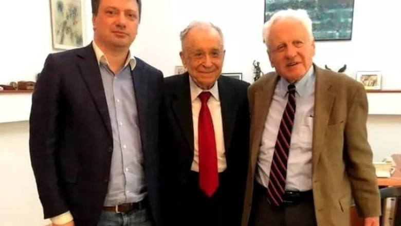 Ionuț Vulpescu: Iliescu părăsește această lume în armonie cu sine și cu trăirile sale, plin de speranțe și dezamăgiri 1 ionut vulpescu iliescu trece dincolo impacat cu lumea si cu el insusi cu sperantele si cu dezamagirile lui 68923a216f82c