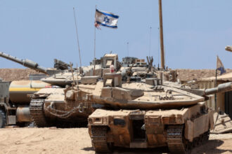 israelul aproba planul lui netanyahu pentru fasia gaza imagini din satelit arata posibile pregatiri de invazie 68959baa9f3eb