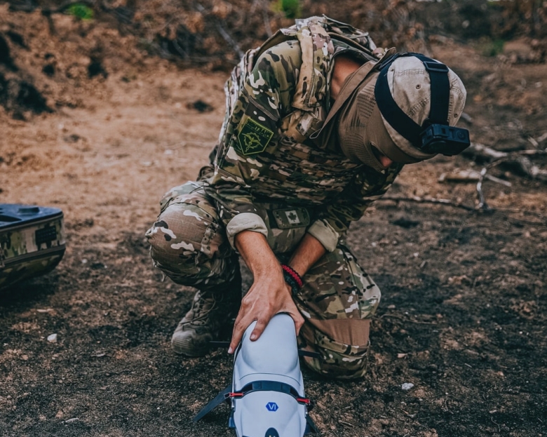 „O pierdere devastatoare: Soldații ucraineni de pe front sunt reticenți în a ceda teritorii.” 1 it would be a terrible loss ukrainian frontline troops sceptical of ceding land 68a56f7e3a706