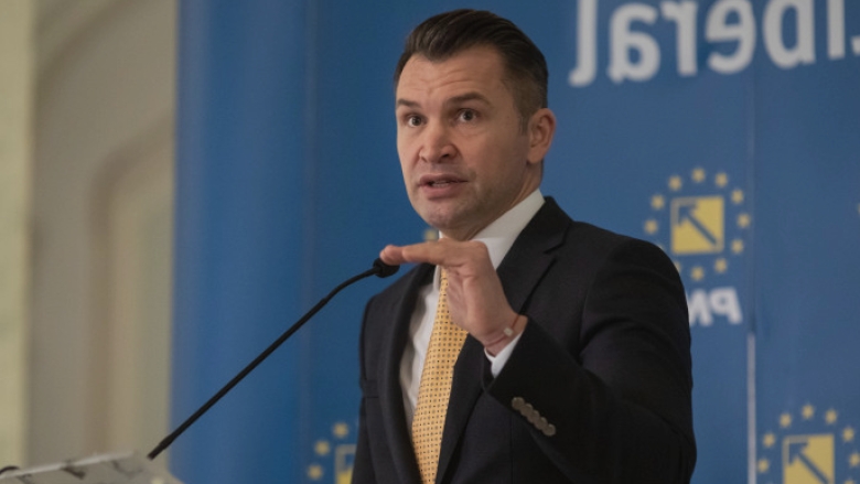 Șeful PNL, mesaje clare despre politica externă a României: Necesitatea unei implicări mai active în discuțiile legate de Ucraina 1 lider pnl sageti privind politica externa a romaniei ar trebui sa fim mai activ implicatati in consultarile privind ucraina 68a1b6c51c83d