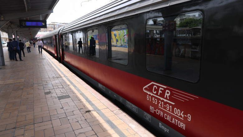 Reducerea zgomotului feroviar în București: Panouri antifonice pentru o viață mai liniștită 1 mai putin zgomot de tren in doua zone din bucuresti cfr monteaza panouri antifonice intr un proiect de aproape 11 milioane de lei 6894aa5d1c096