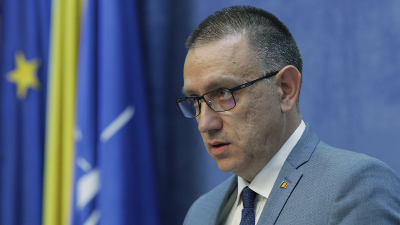 Mihai Fifor: Considerarea pensiilor militare ca pensii speciale reprezintă o nedreptate politică 1 mihai fifor pensiile militare nu sunt pensii speciale sa le tratezi ca atare e o ticalosie politica 6890cc87cbd88