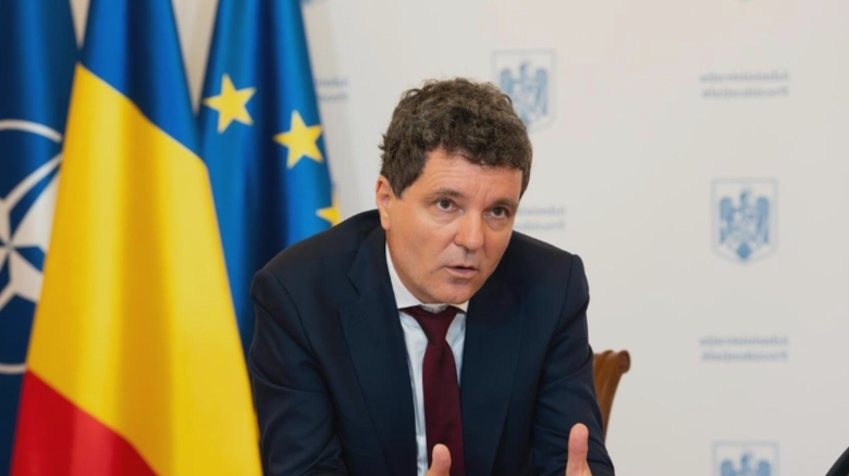 Nicușor Dan își exprimă opinia după trei zile despre decizia Fitch referitoare la ratingul României 1 nicusor dan reactie dupa trei zile privind decizia fitch legata de ratingul de tara al romaniei 68a30c30a05ad