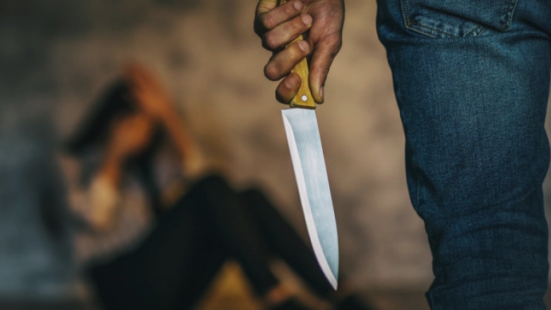 Un incident șocant: O femeie a fost atacată de fostul partener într-un centru maternal din Călărași 1 o femeie a fost injunghiata de fostul partener chiar in incinta unui centru maternal din calarasi 68a1e852efd4a