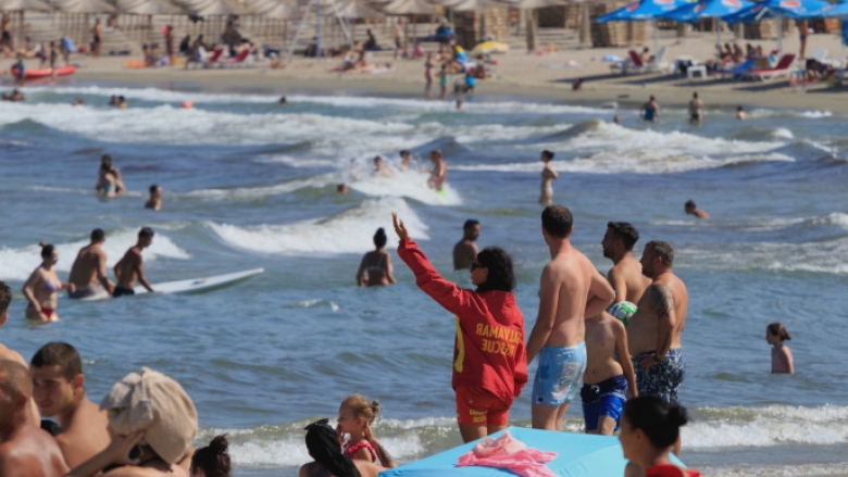 Atenție! O bacterie nouă în Marea Neagră amenință sănătatea copiilor, iar contaminarea se poate produce și prin consumul de fructe de mare 1 o noua bacterie in apa marii negre este extrem de periculoasa pentru copii iar infectia se poate lua si din fructele de mare 68a1f99ee8dc8